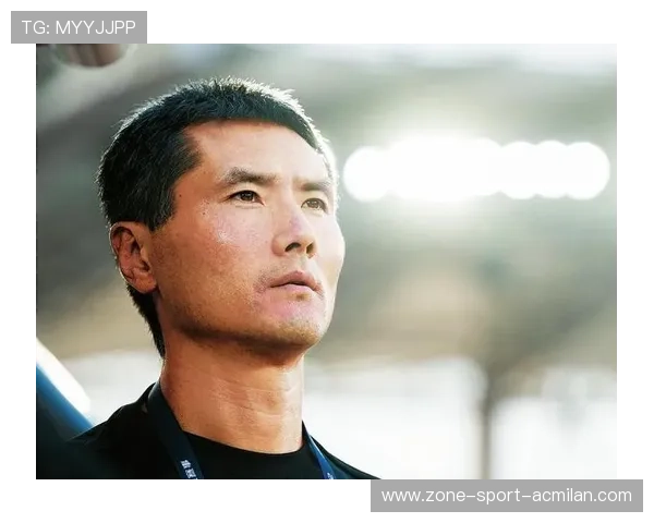 “专业青训教练引领，提升少年攻防技巧”，青训教练是什么意思